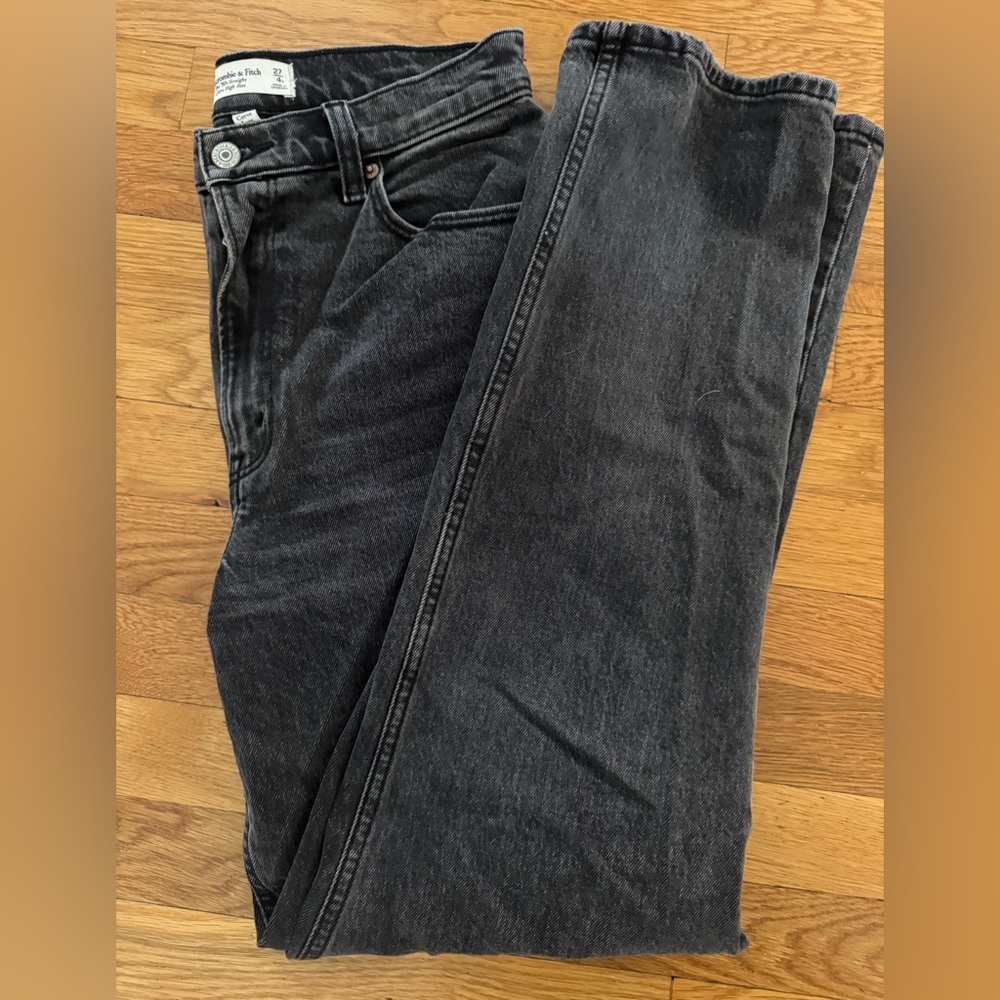 Abercrombie & Fitch - the 90’s straight ultra high rise